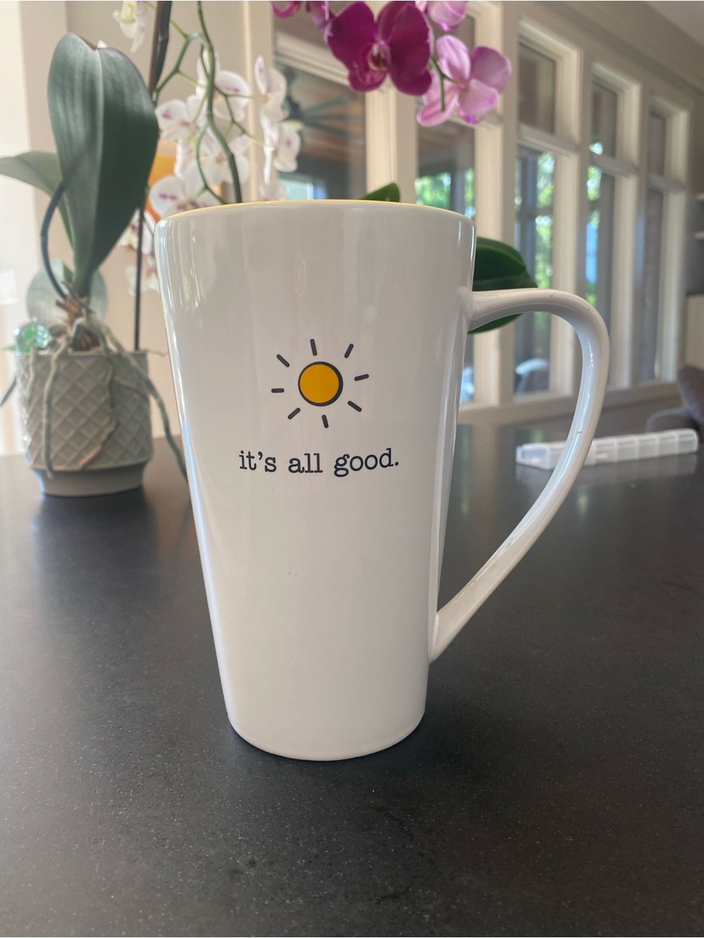10 Strawbwrry Street White Ceramic 'It's All Good' Sun Mug
